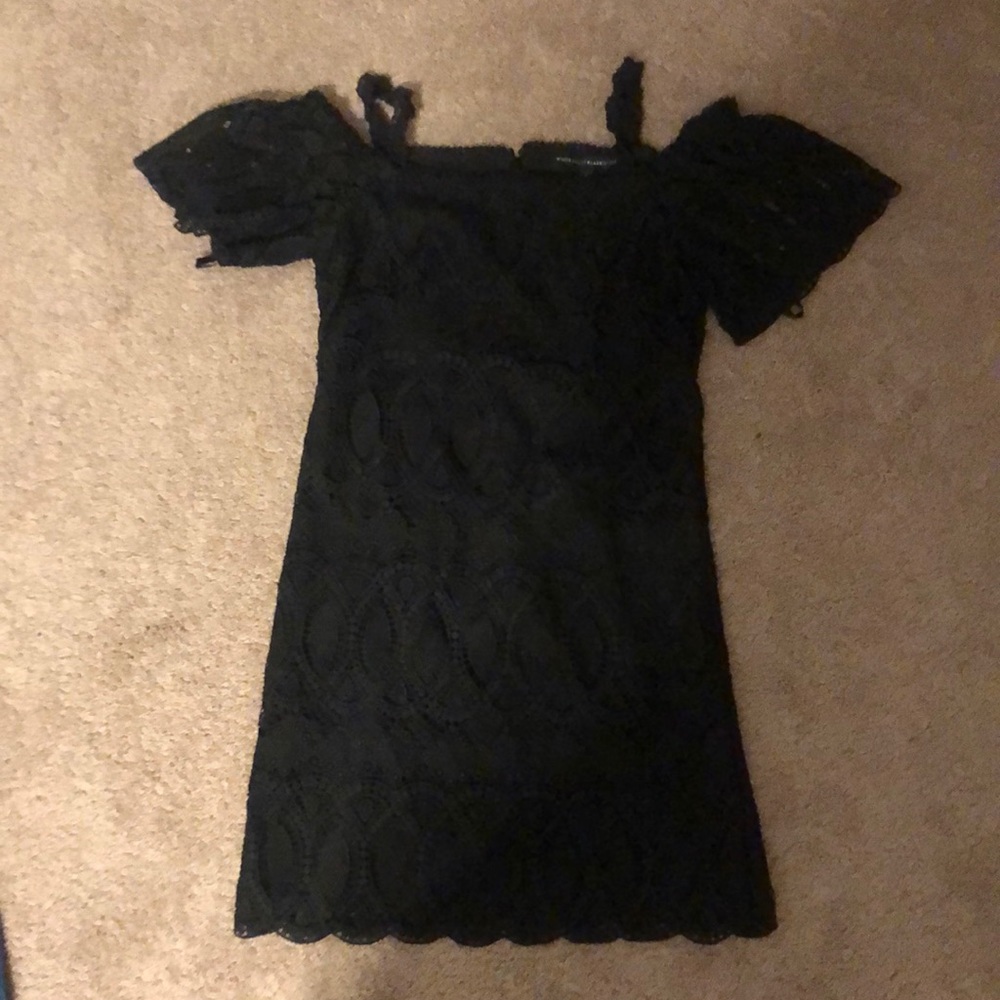 White House black market, little black dress. Size 00 slip underneath, zip up